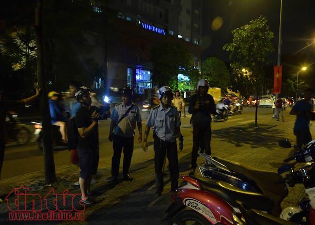 Lần đầu tiên lãnh đạo quận 1 ‘trảm’ Tổ trưởng trật tự đô thị ảnh 1